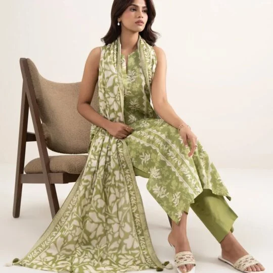 Original Saphire Unstitched Three Piece Lawn Dress .